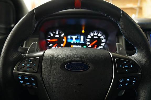 Ford Ranger Raptor 9 of 17