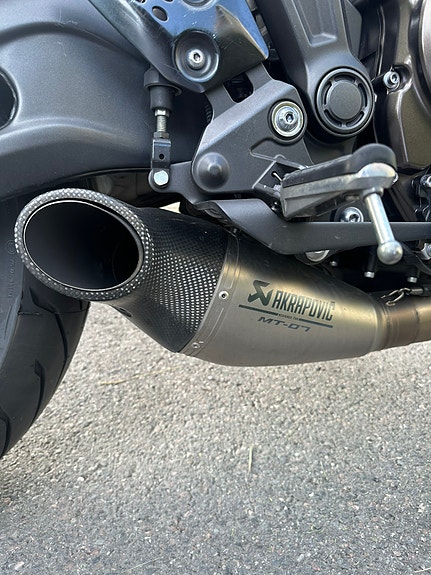 Yamaha MT-07 4 of 5