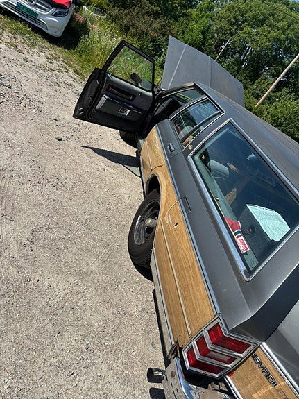 Chevrolet Caprice 4 of 5