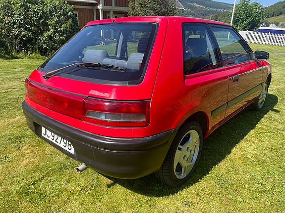 Mazda 323 5 of 5