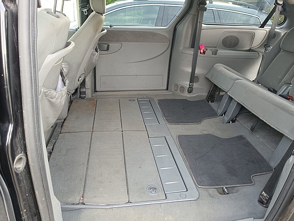 Chrysler Grand Voyager 12 of 18