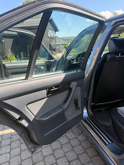 BMW 530i 26 of 30