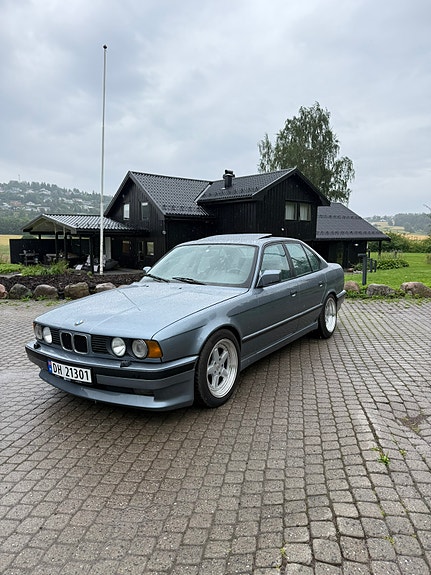 BMW 530i 9 of 30