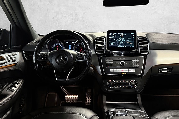 Mercedes-Benz GLS350 d 27 of 30