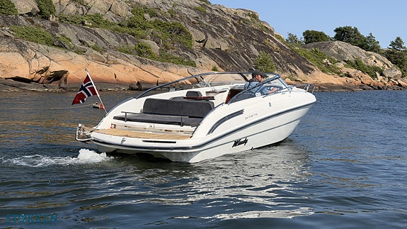 Windy Kharma 26 - 300hk D4 - Strøken tilstand kombinert med riktig motorisering 3 of 5