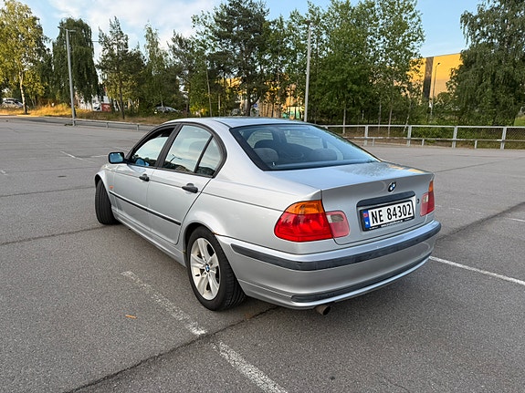 BMW 316i 6 of 13