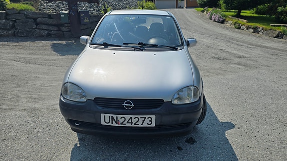 Opel Corsa 4 of 5