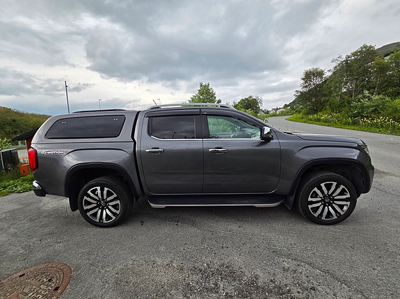 Volkswagen Amarok 4 of 5