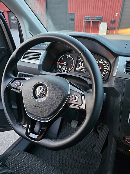 Volkswagen Caddy Maxi 23 of 30