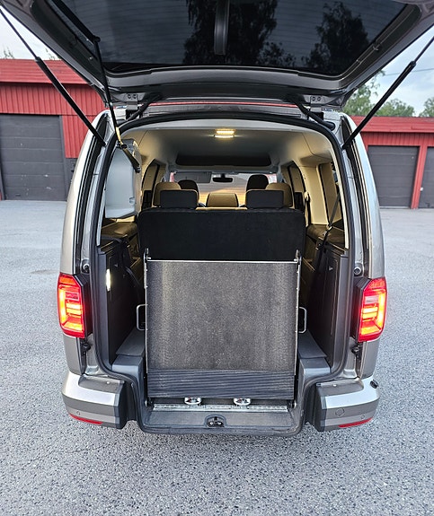 Volkswagen Caddy Maxi 8 of 30