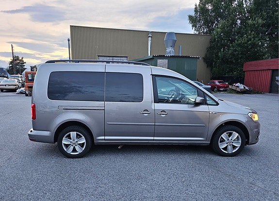 Volkswagen Caddy Maxi 4 of 30