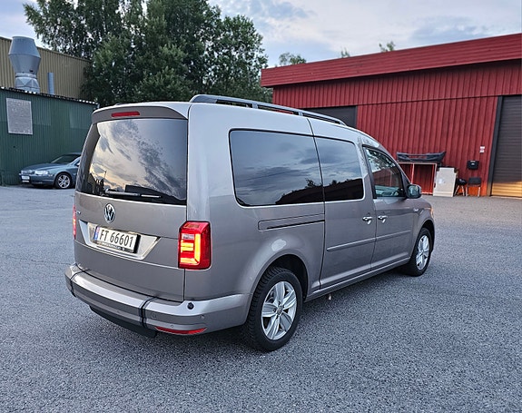 Volkswagen Caddy Maxi 6 of 30
