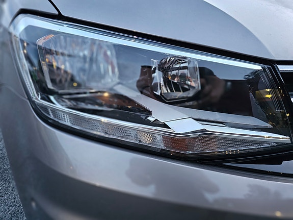 Volkswagen Caddy Maxi 5 of 30