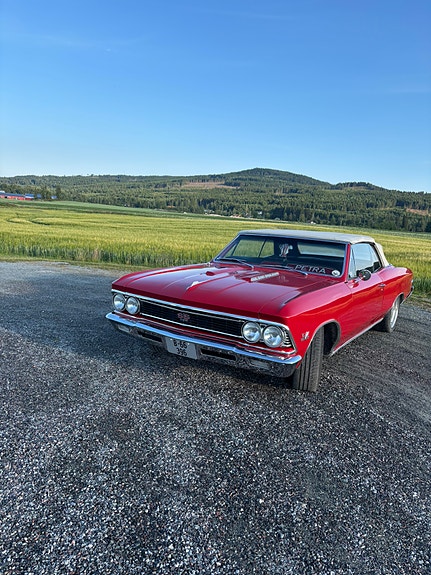 Chevrolet Chevelle 2 of 5