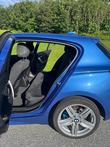 BMW 118d 6 of 14