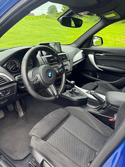 BMW 118d 13 of 14