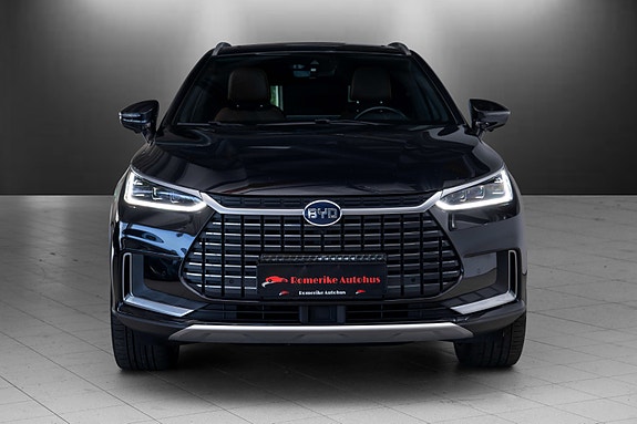 BYD Tang 4 of 5
