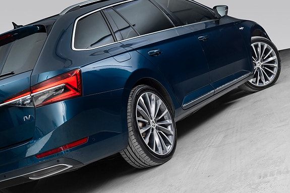Skoda Superb 4 of 5