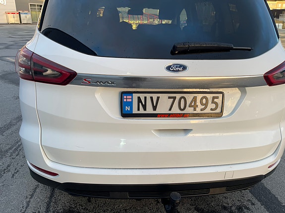 Ford S-MAX 7 of 24