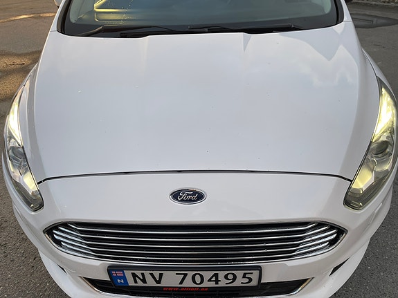 Ford S-MAX 9 of 24