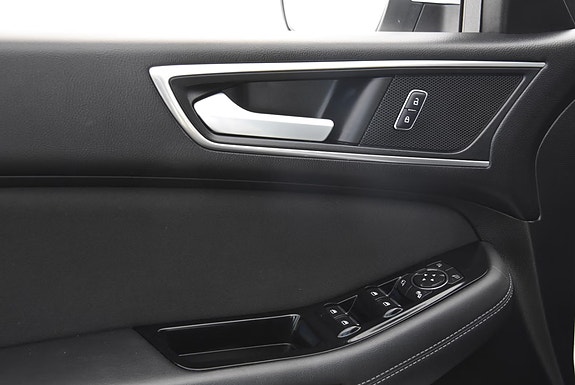 Ford S-MAX 15 of 24