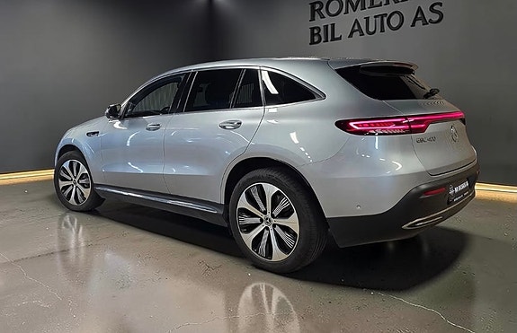 Mercedes-Benz EQC400 17 of 30