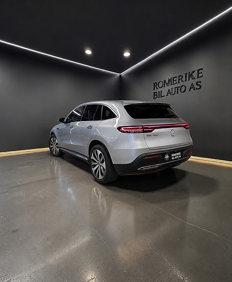 Mercedes-Benz EQC400 22 of 30
