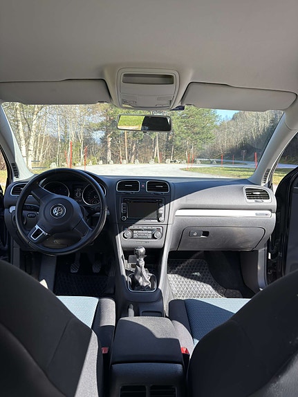 Volkswagen Golf VI 2 of 5