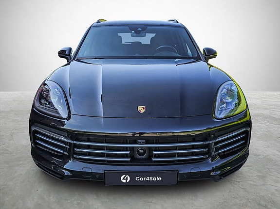Porsche Cayenne 6 of 30