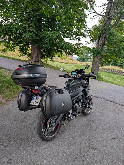 Yamaha MT-09 Tracer 3 of 5