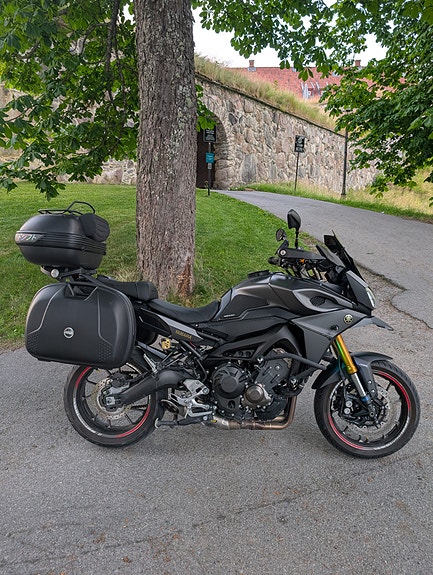 Yamaha MT-09 Tracer 2 of 5
