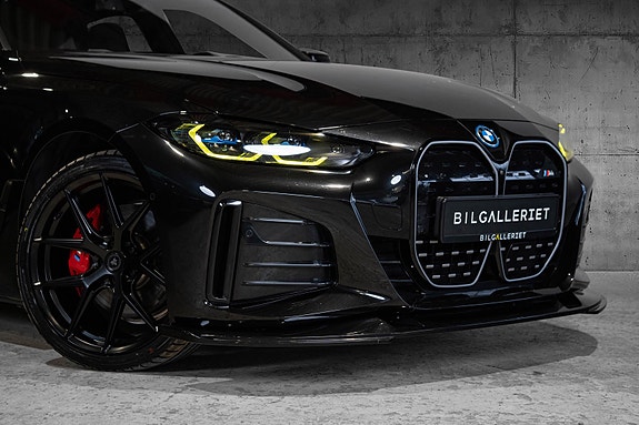 BMW i4 4 of 5