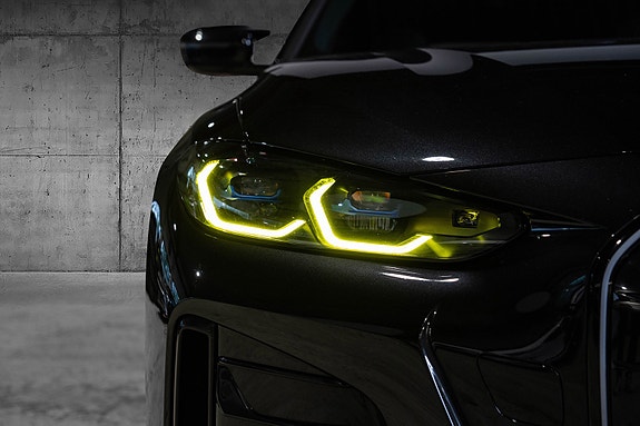BMW i4 3 of 5