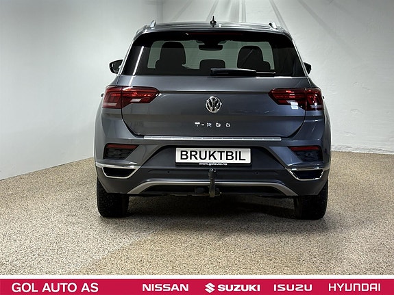 Volkswagen T-Roc 6 of 27