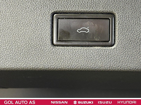 Volkswagen T-Roc 24 of 27