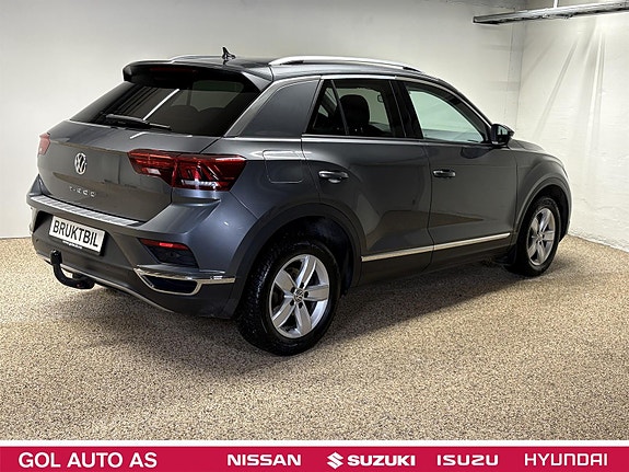 Volkswagen T-Roc 8 of 27