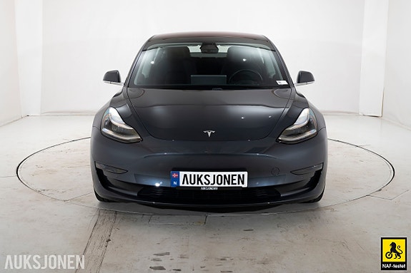 Tesla Model 3 2 of 5