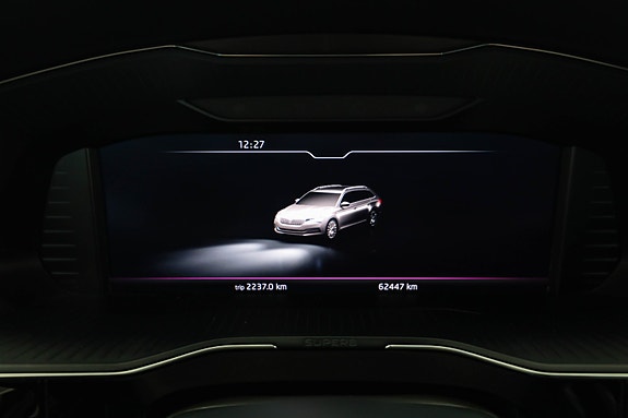 Skoda Superb 22 of 30