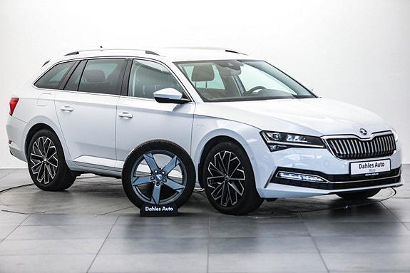 Skoda Superb 2 of 5