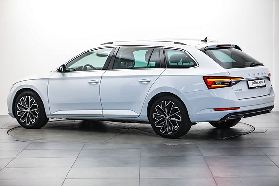 Skoda Superb 10 of 30