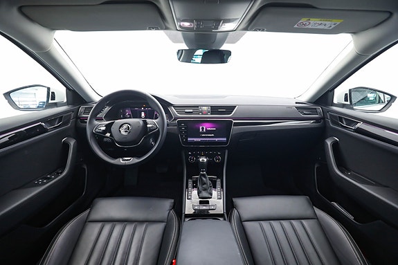 Skoda Superb 15 of 30