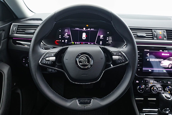 Skoda Superb 21 of 30