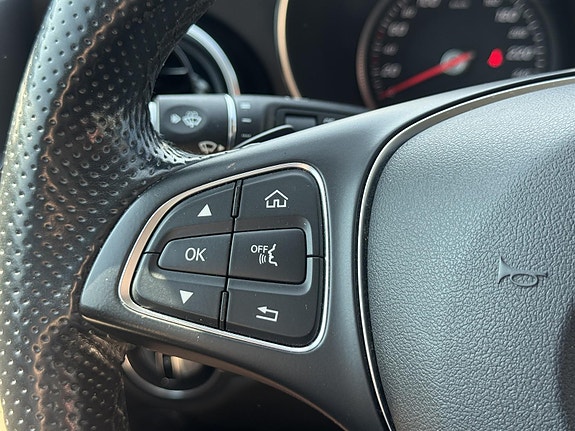Mercedes-Benz C250 18 of 21