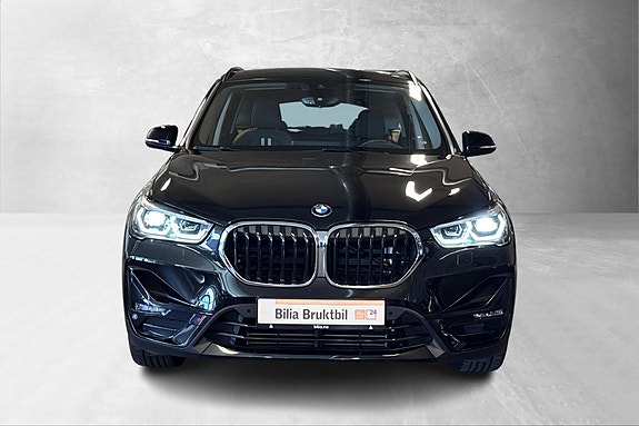 BMW X1 3 of 5