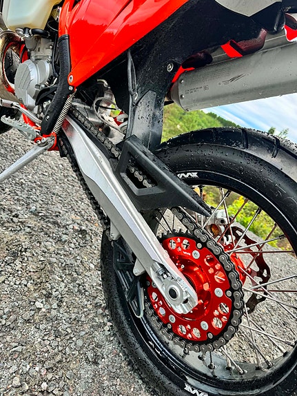 KTM 300 EXC 9 of 28