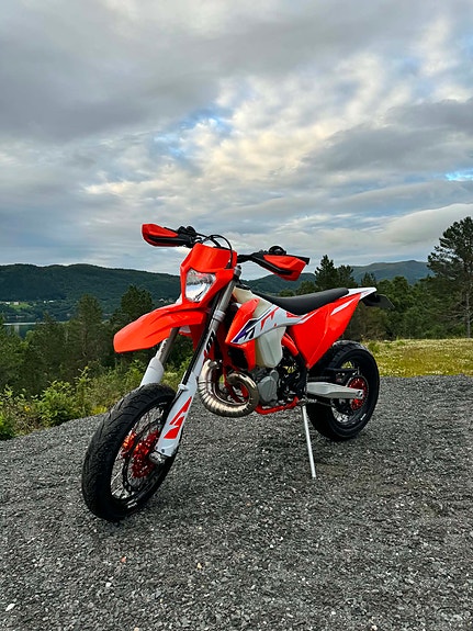 KTM 300 EXC 3 of 5