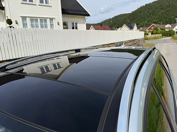 Mercedes-Benz E350 10 of 30