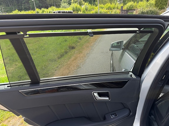 Mercedes-Benz E350 17 of 30
