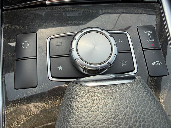 Mercedes-Benz E350 27 of 30
