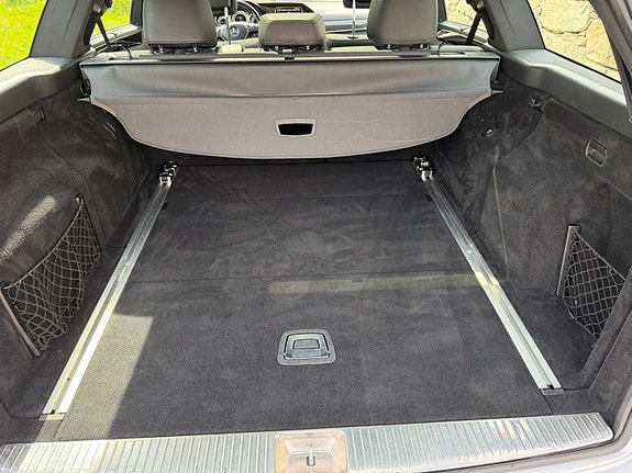 Mercedes-Benz E350 13 of 30